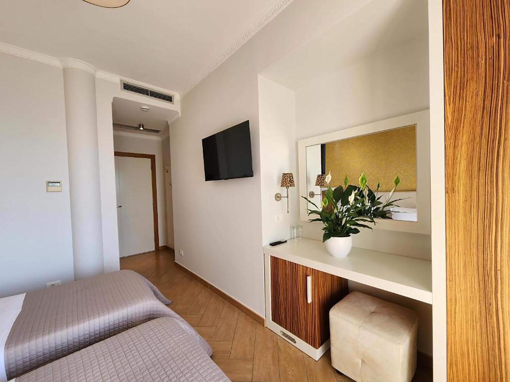 Hotel Gold Vlorë Exteriér fotografie