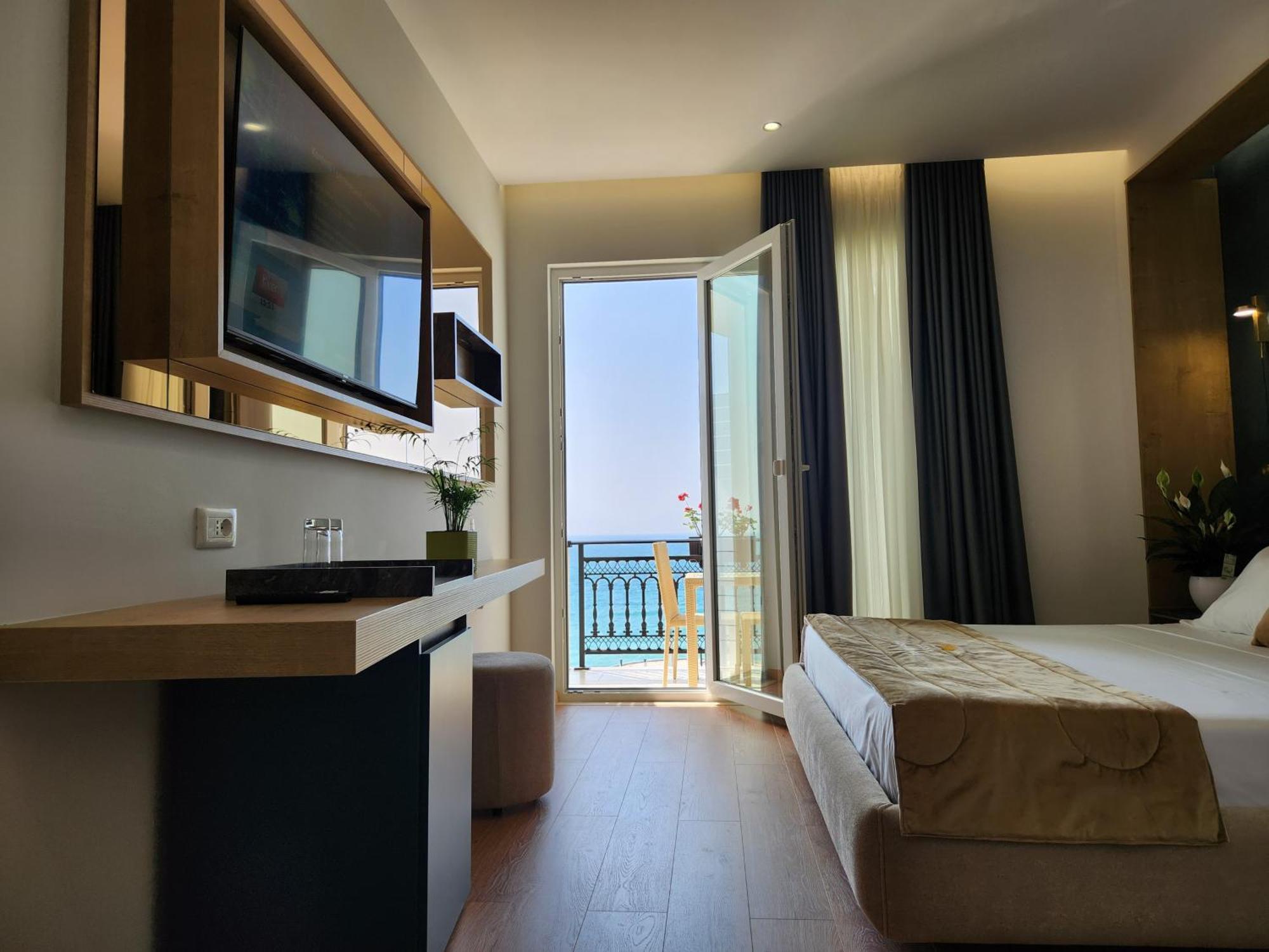 Hotel Gold Vlorë Exteriér fotografie